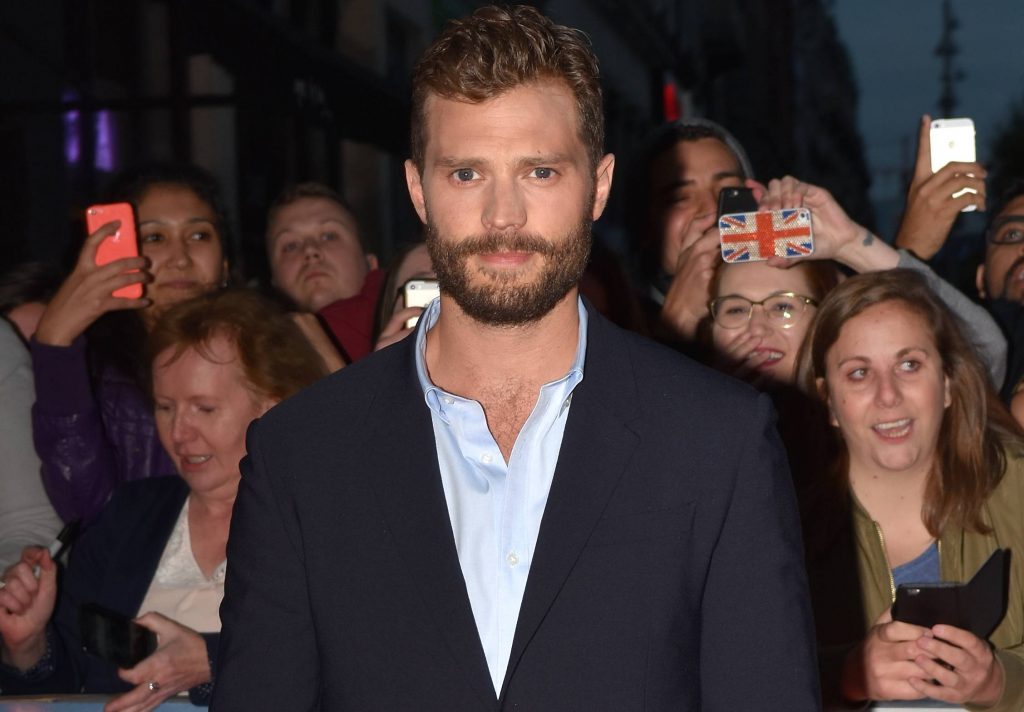 Jamie Dornan gets emotional about his mom’s cancer death 20 years ago ...