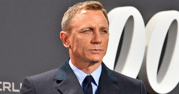 Here's Daniel Craig's Favourite James Bond Gadget! - Celebrity Gossips ...