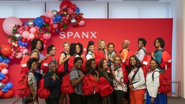 Spanx’s Ceo Surprises All Employees With Two First Class Plane Tickets, $10,000 Cash