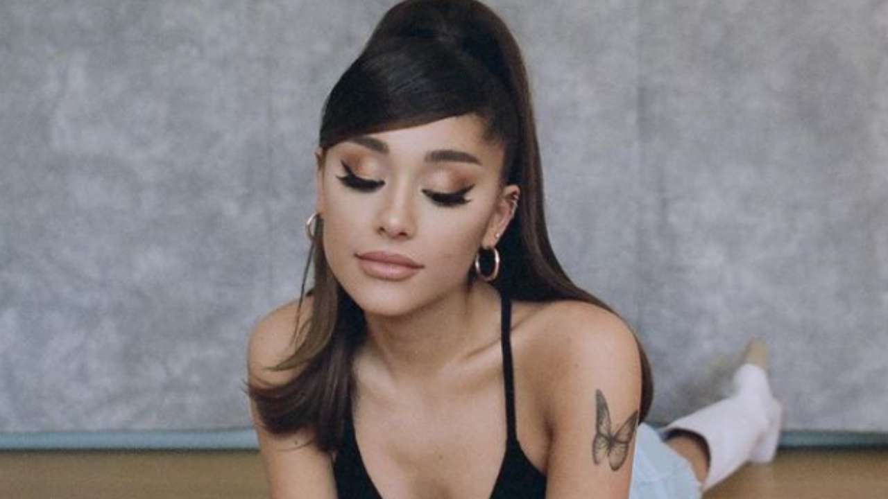 Singer Ariana Grande Deletes Twitter Account Ahead Of Christmas
