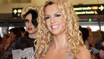 Britney Spears Flaunts Her Long Hair And Makeup While Only Wearing Bikini Bottoms