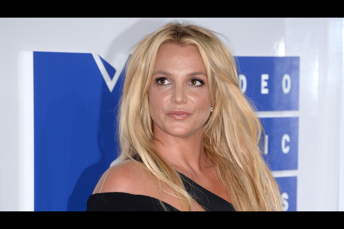 Britney Spears Reveals How She And Justin Timberlake Hid Pregnancy From Family