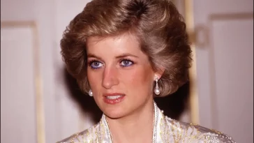 Princess Diana Worked With Cosmetic Chemist To Avoid ‘helicopter Hair’